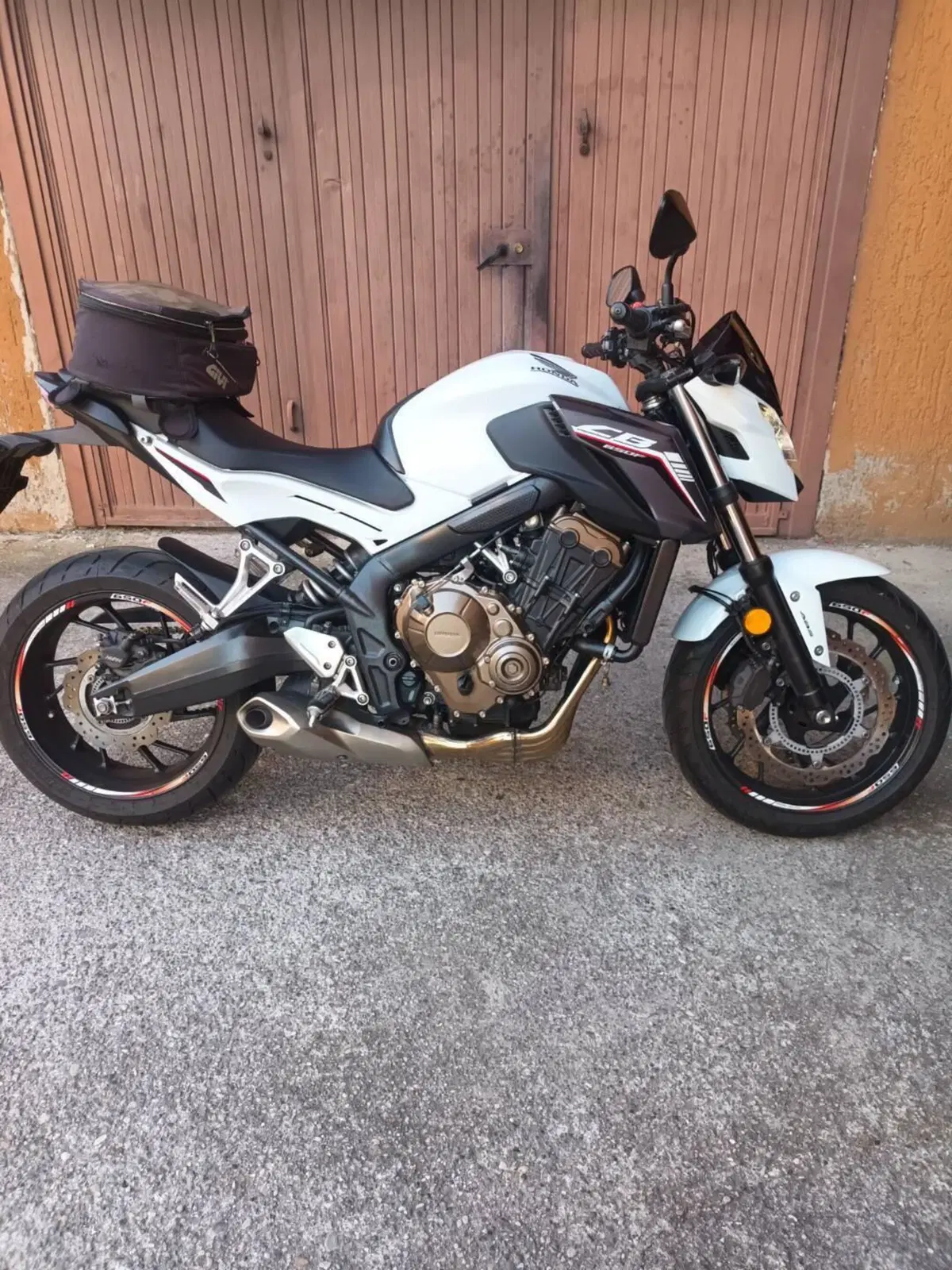 Honda CB 650 F (2017 - 18) (4)