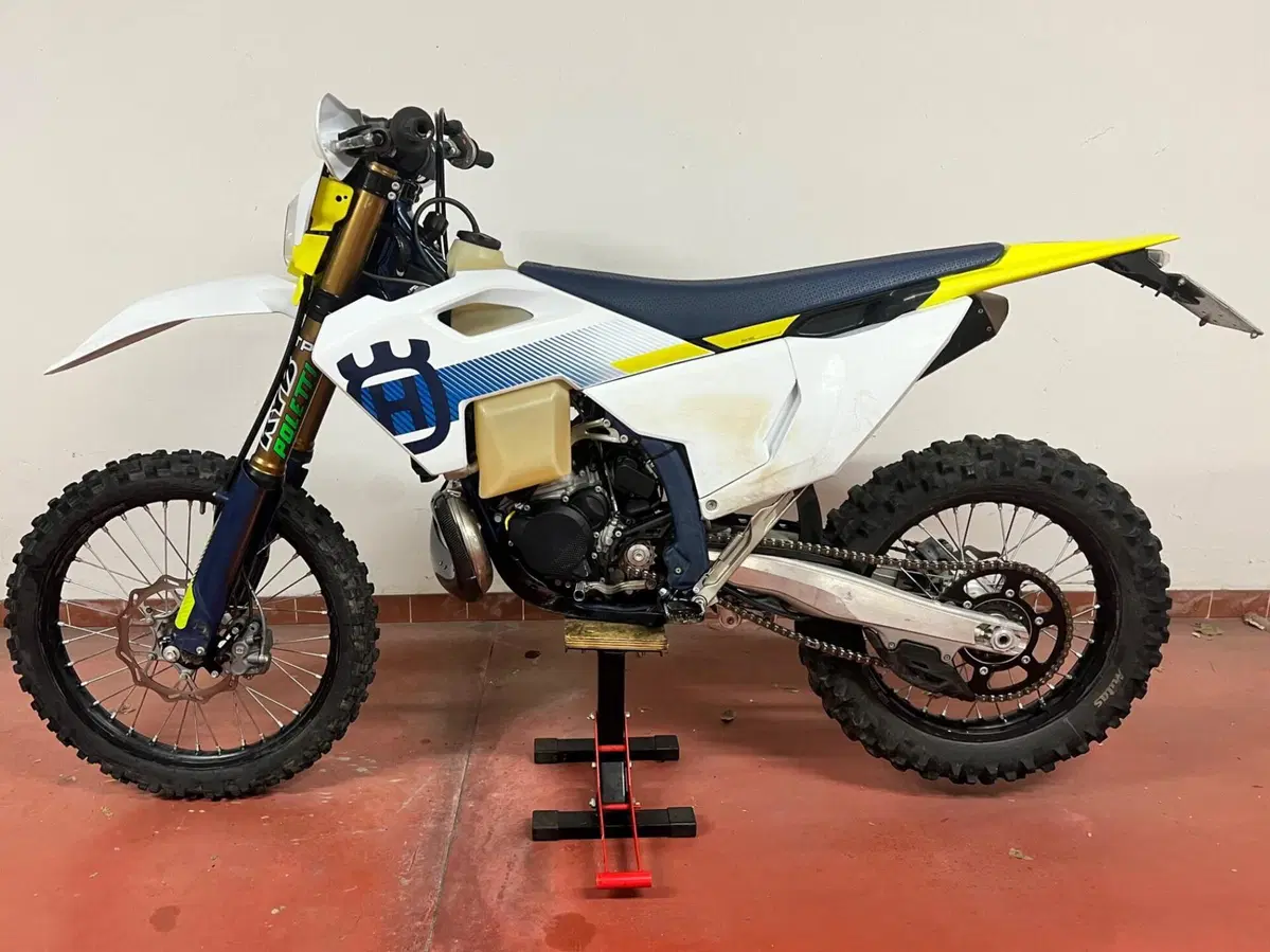 Husqvarna TE 250 (2024) (4)