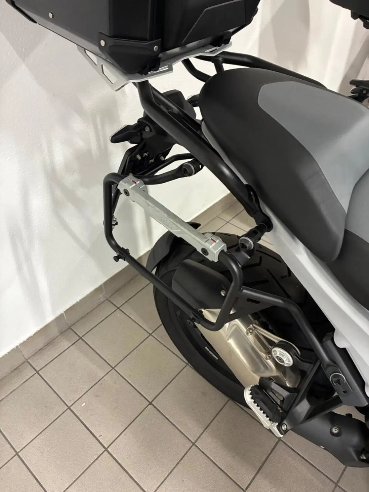 Bmw R 1300 GS Trophy (2023 - 26) (4)