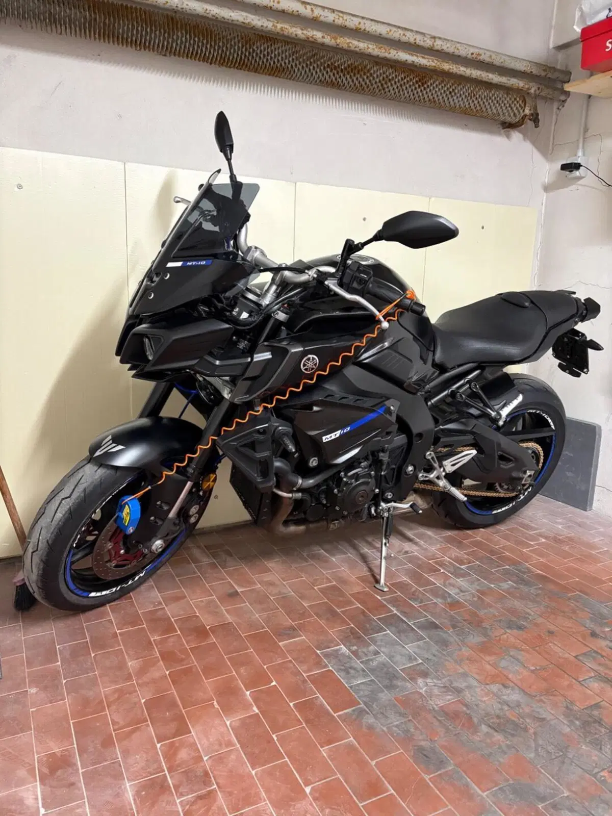 Yamaha MT-10 ABS (2016 - 17) (8)