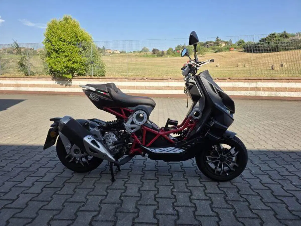 Italjet Moto Dragster 300 (2025 - 26) (4)