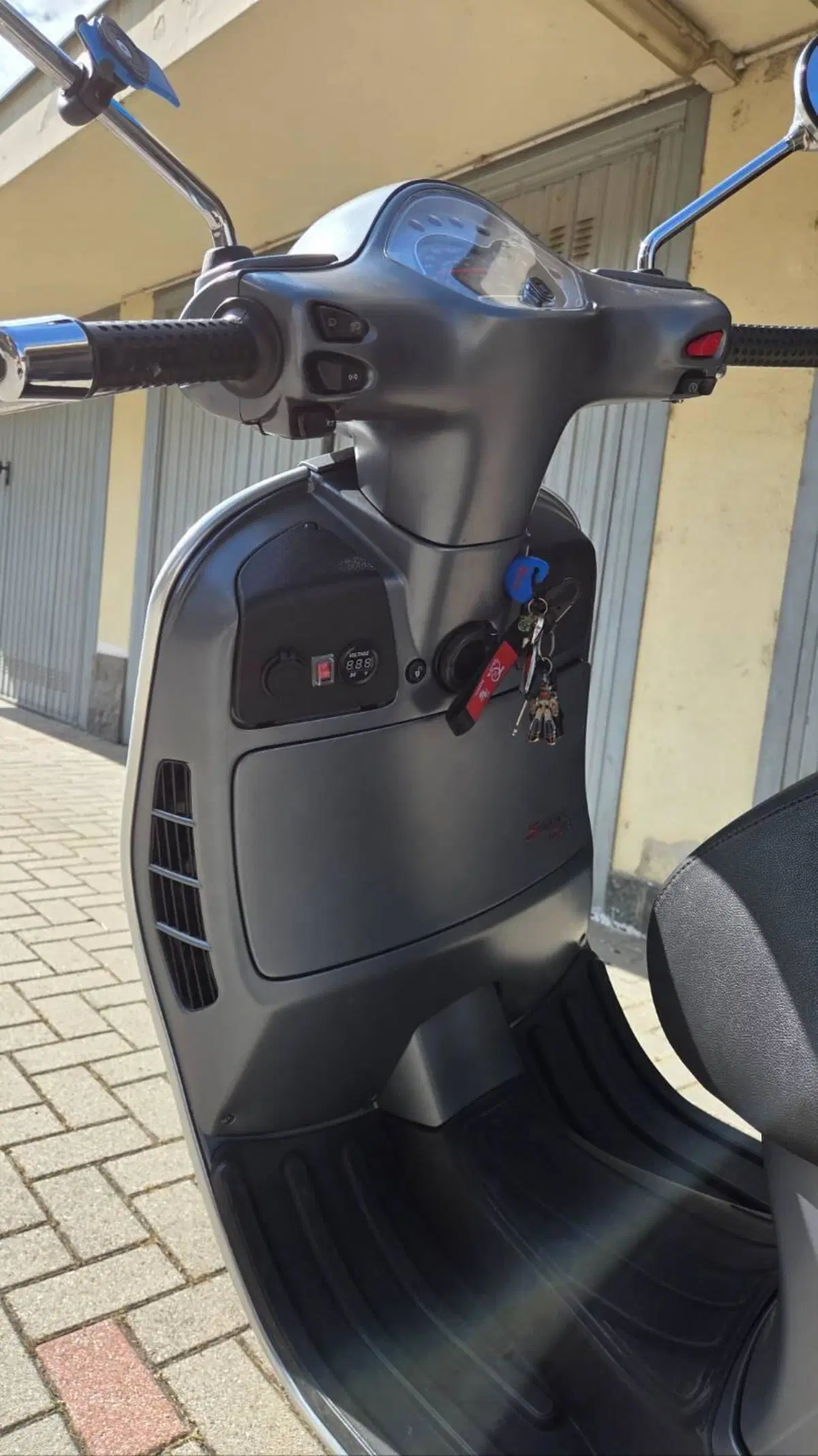 Vespa GTS 300 (2010 - 14) (6)