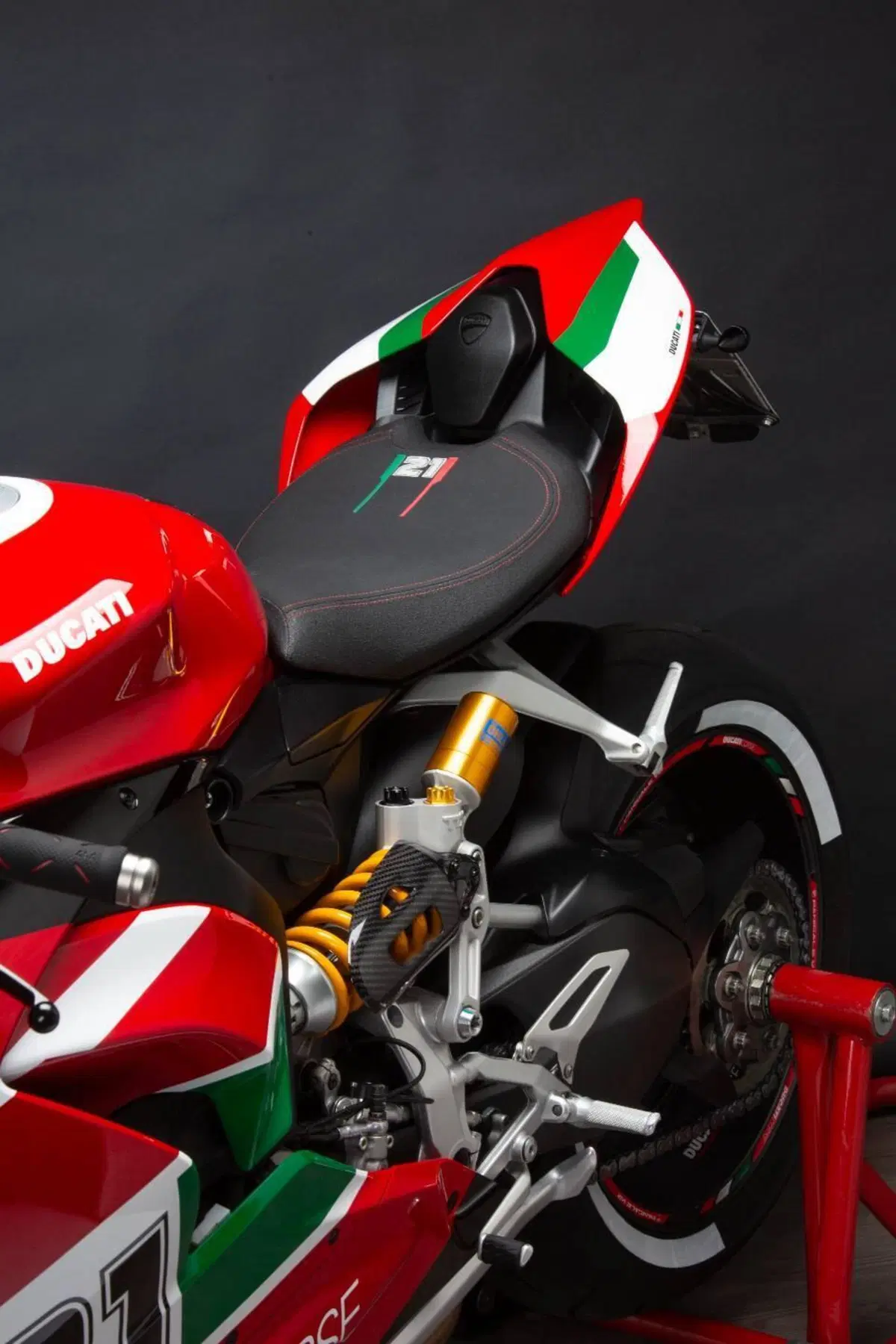 Ducati Panigale V2 Bayliss 1st Championship 20th Anniversary (2021 - 24) (10)