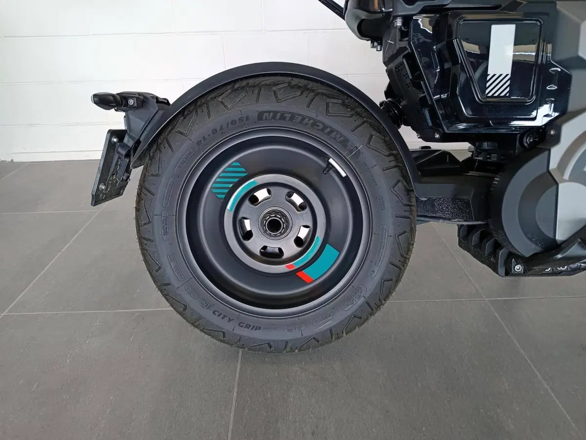Bmw CE 02 AM (2024 - 26) (13)
