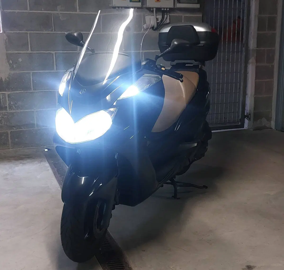 Yamaha Majesty 400 (2004 - 08) (4)