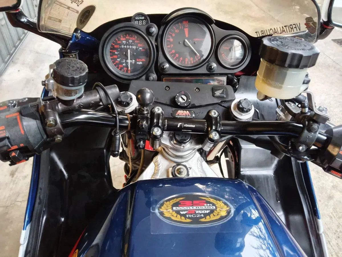Honda VFR  (2)