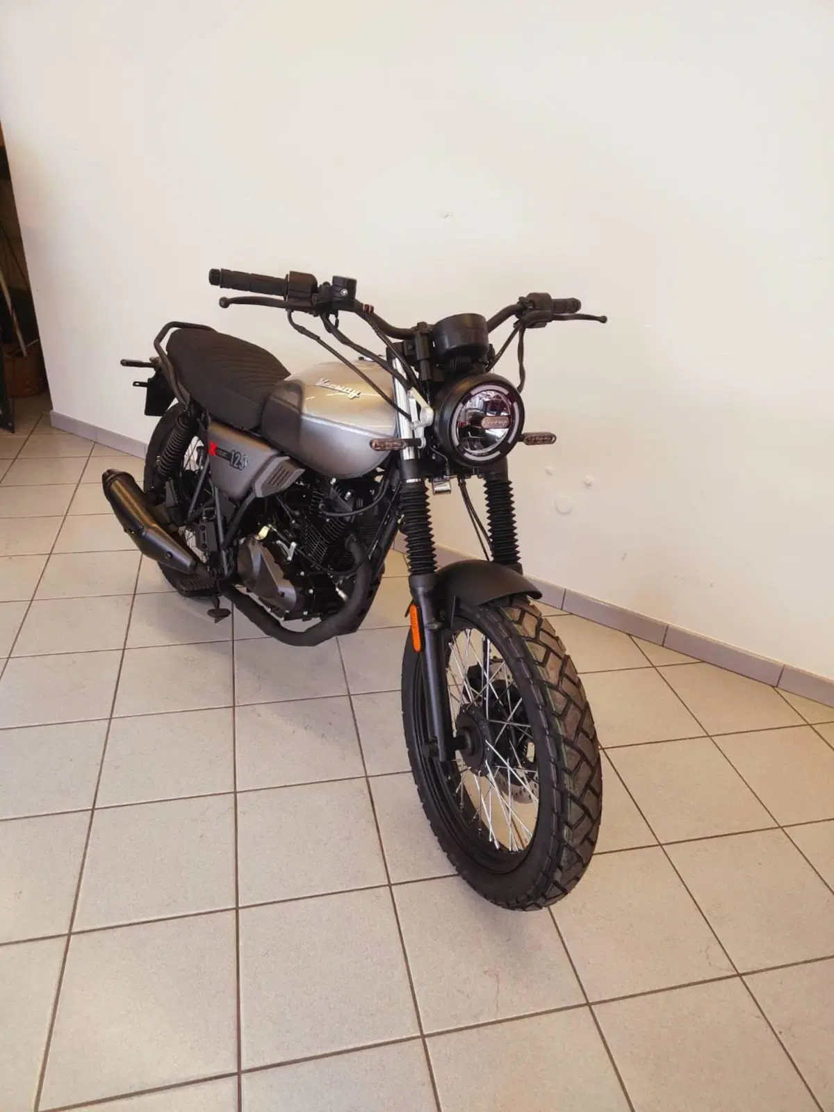 Keeway Motor X-Light 125 (2023 - 26) (5)