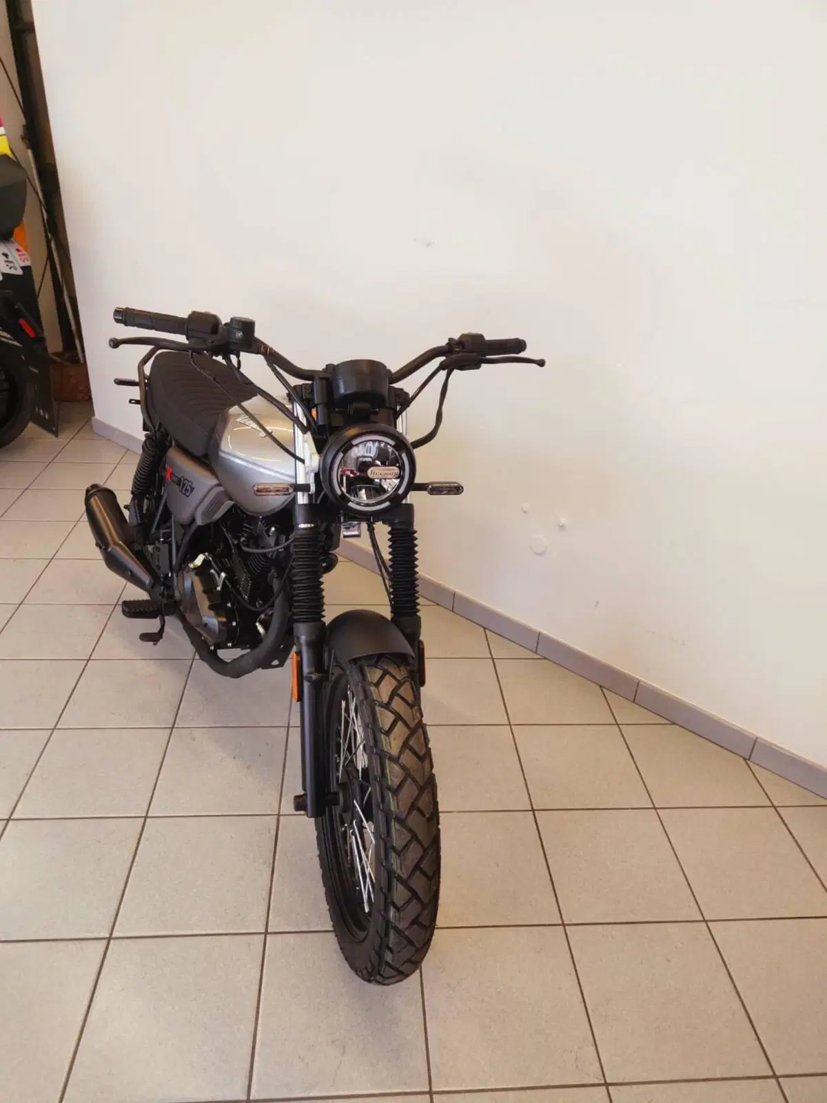Keeway Motor X-Light 125 (2023 - 26) (6)