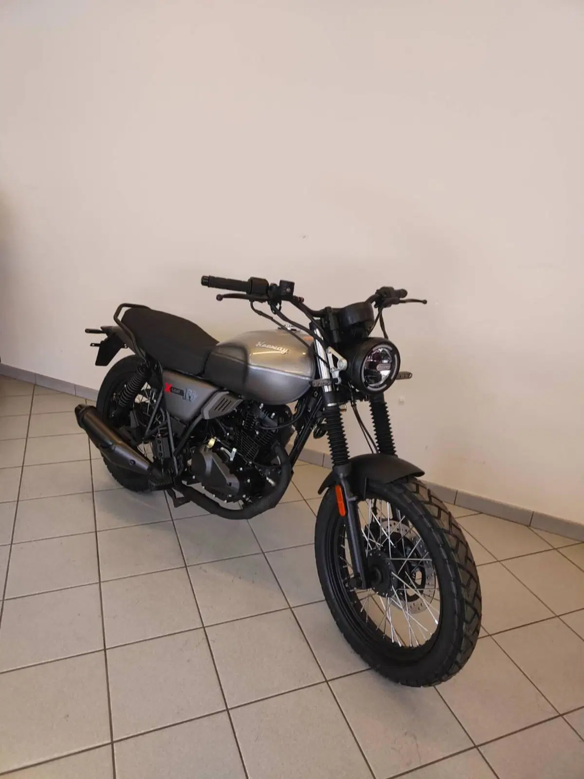 Keeway Motor X-Light 125 (2023 - 26) (12)