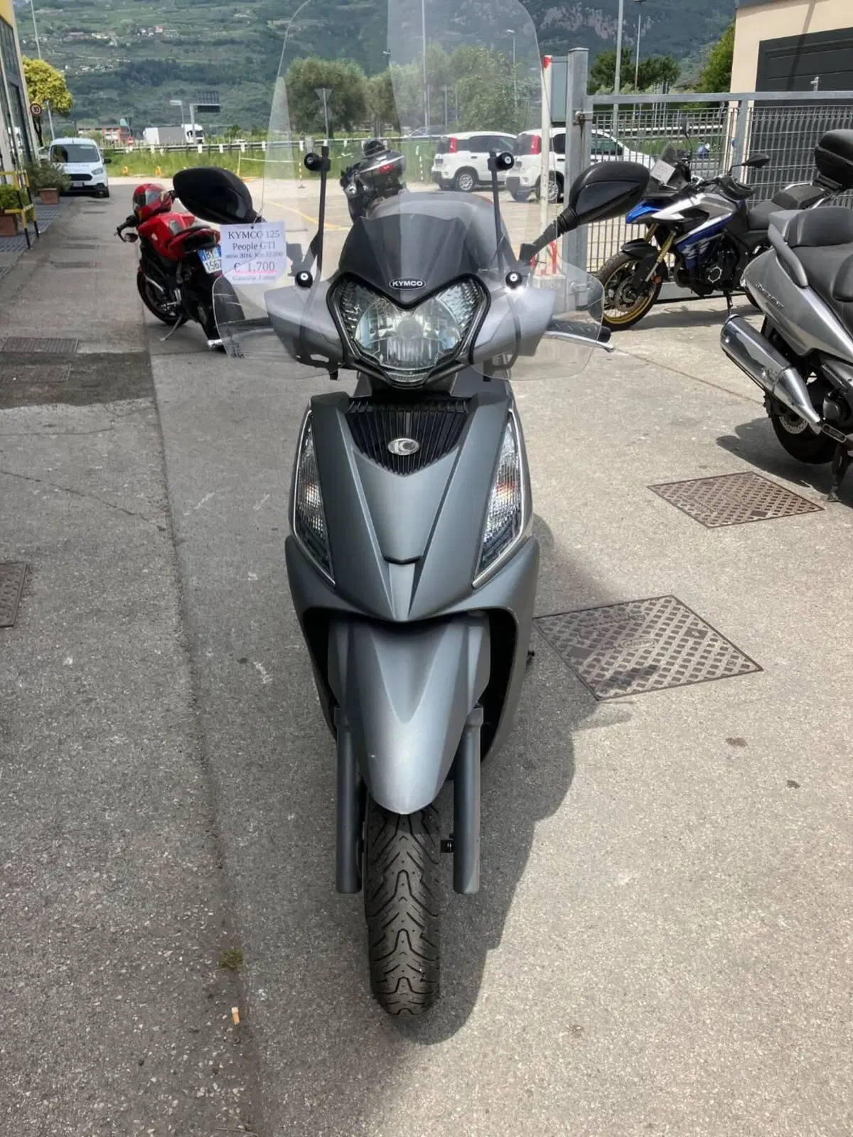 Kymco People 125i GT (2010 - 17) (3)