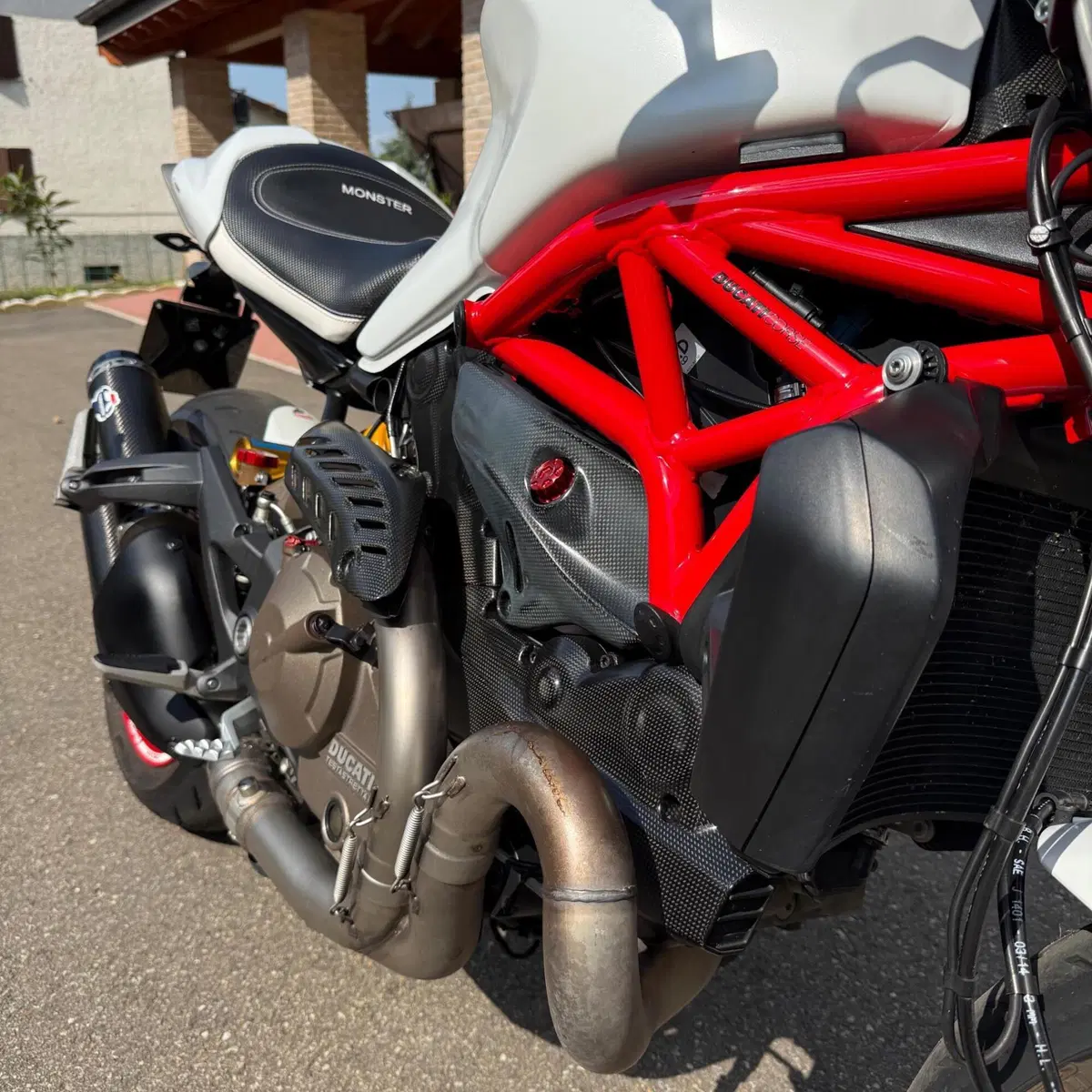 Ducati Monster 821 Dark ABS (2014 - 16) (3)