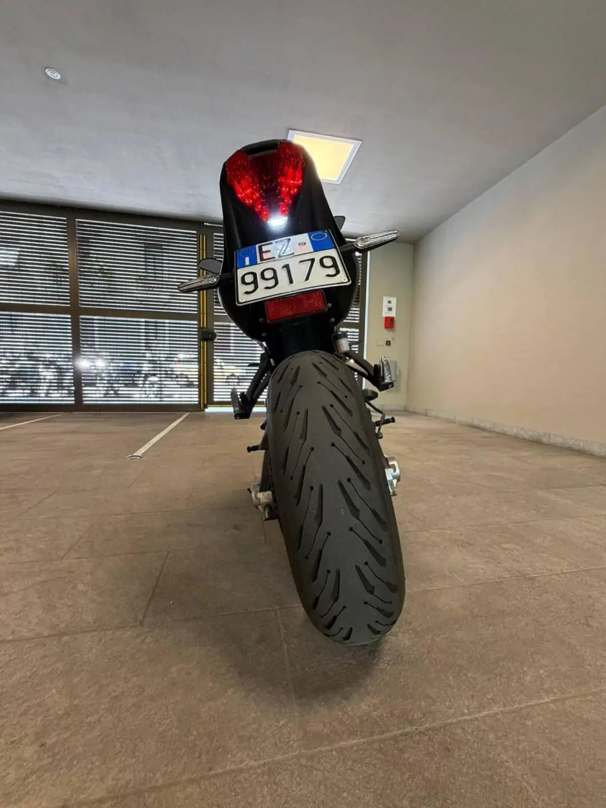 Yamaha MT-07 Pure (2023 - 25) (6)