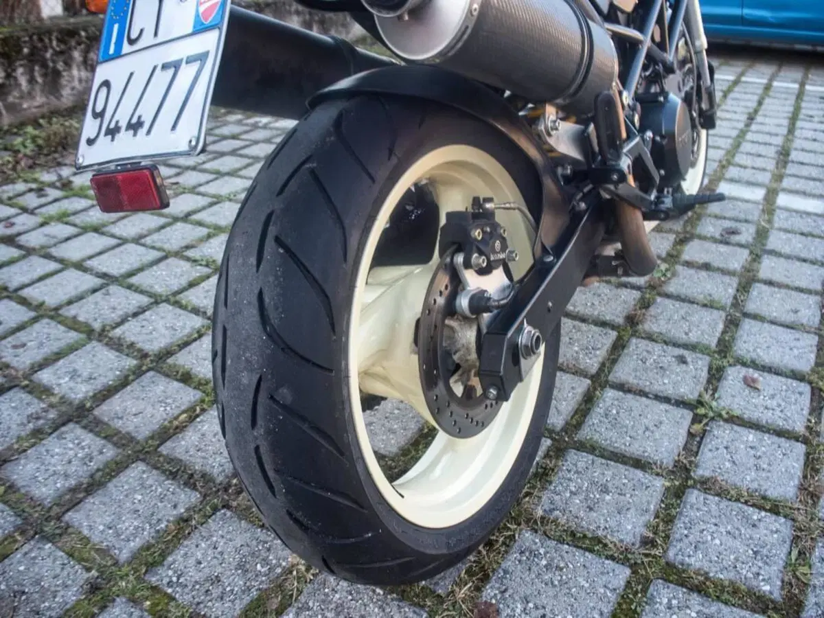 Ducati Monster 695 (2006 - 08) (7)
