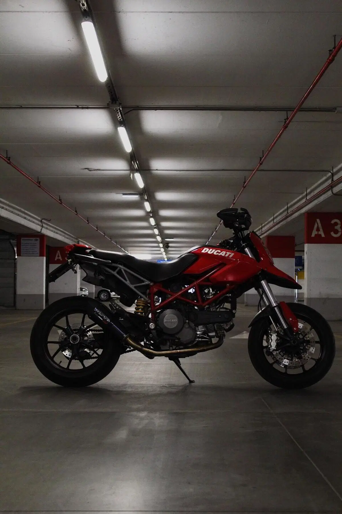 Ducati Hypermotard 796 (2012) (3)