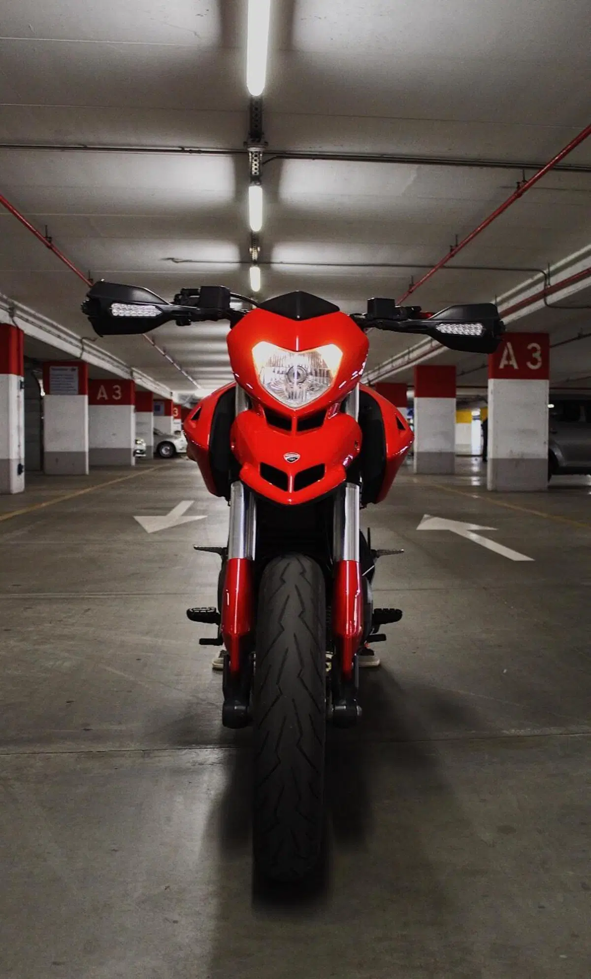 Ducati Hypermotard 796 (2012) (2)