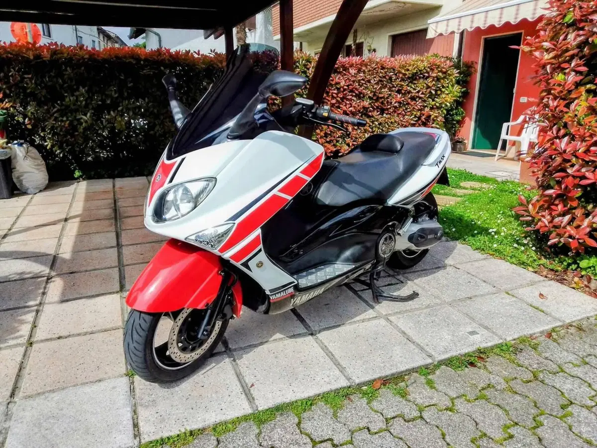 Yamaha T-Max 500 (2001 - 03) (7)