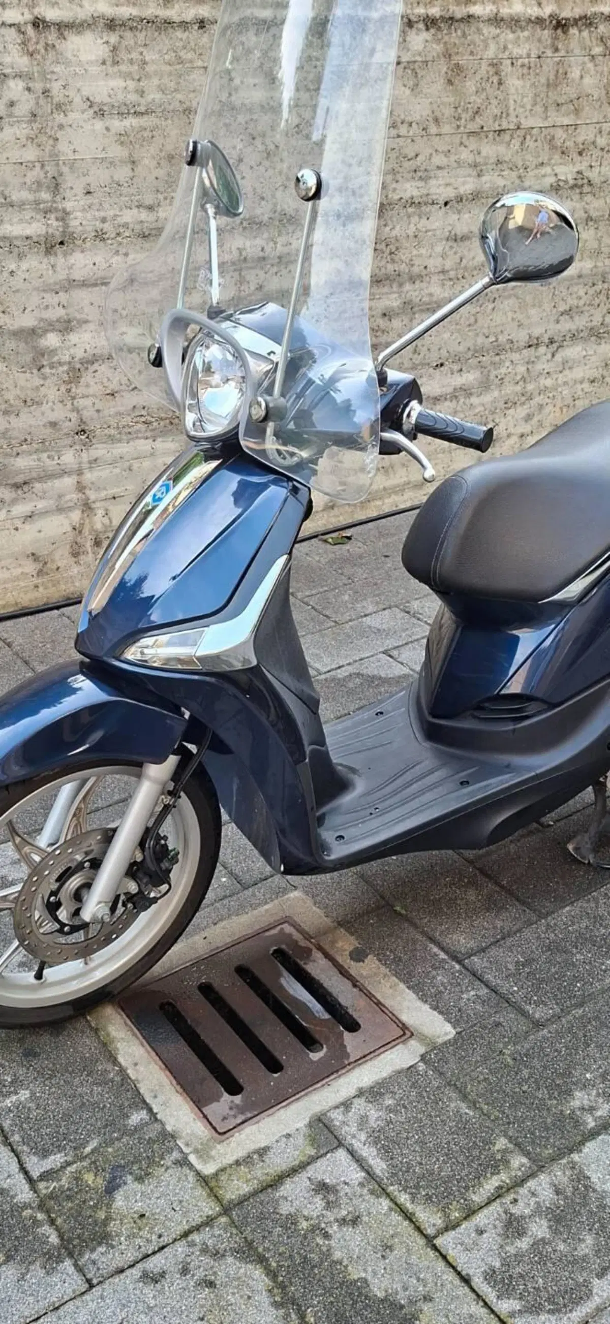 Piaggio Liberty 50 i-get (2016 - 18) (5)