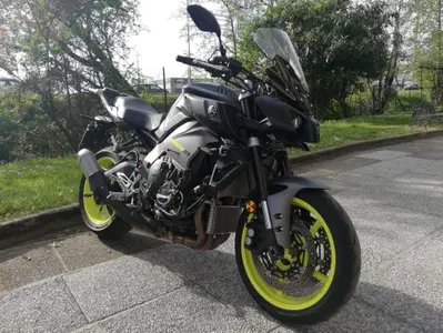Yamaha MT-10 (2017 - 20) usata