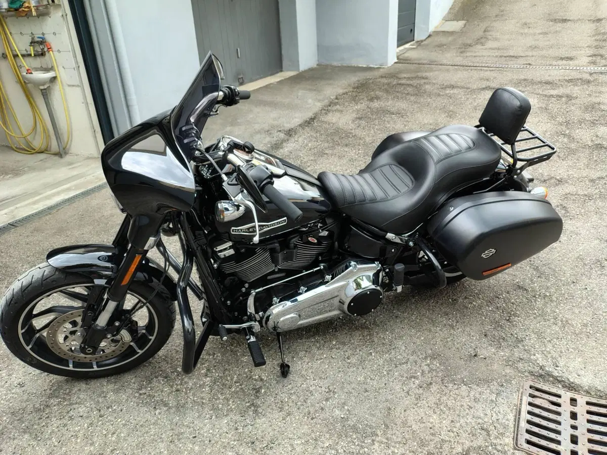 Harley-Davidson Sport Glide (2021 - 25) (2)