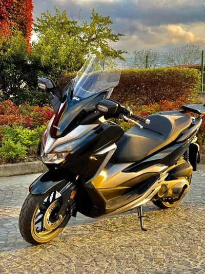 Honda Forza 300 Limited Edition ABS (2020) usata