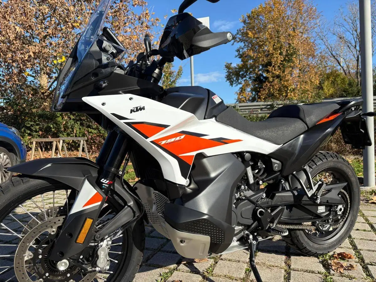 KTM 790 Adventure (2025 - 26) (4)