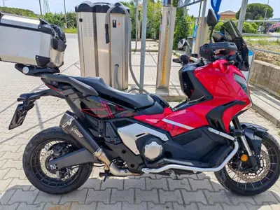 Honda X-ADV 750 DCT (2021 - 24) usata