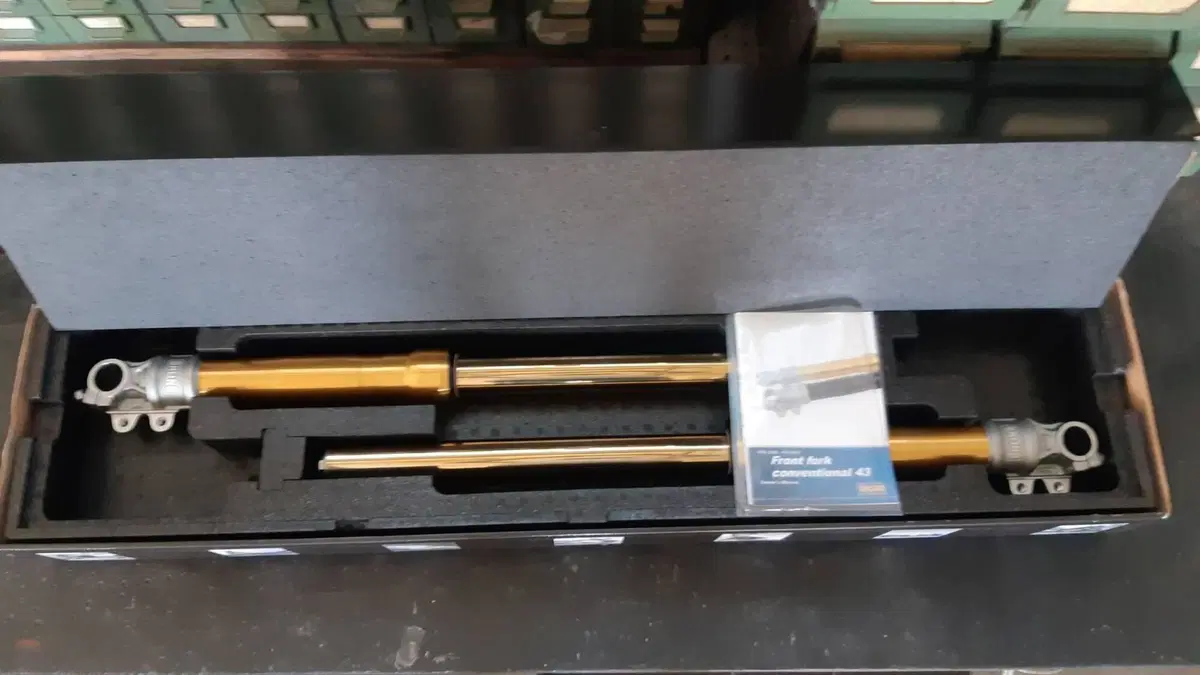 Forcella Ohlins FG620 tradizionale convenzionale d Öhlins (5)