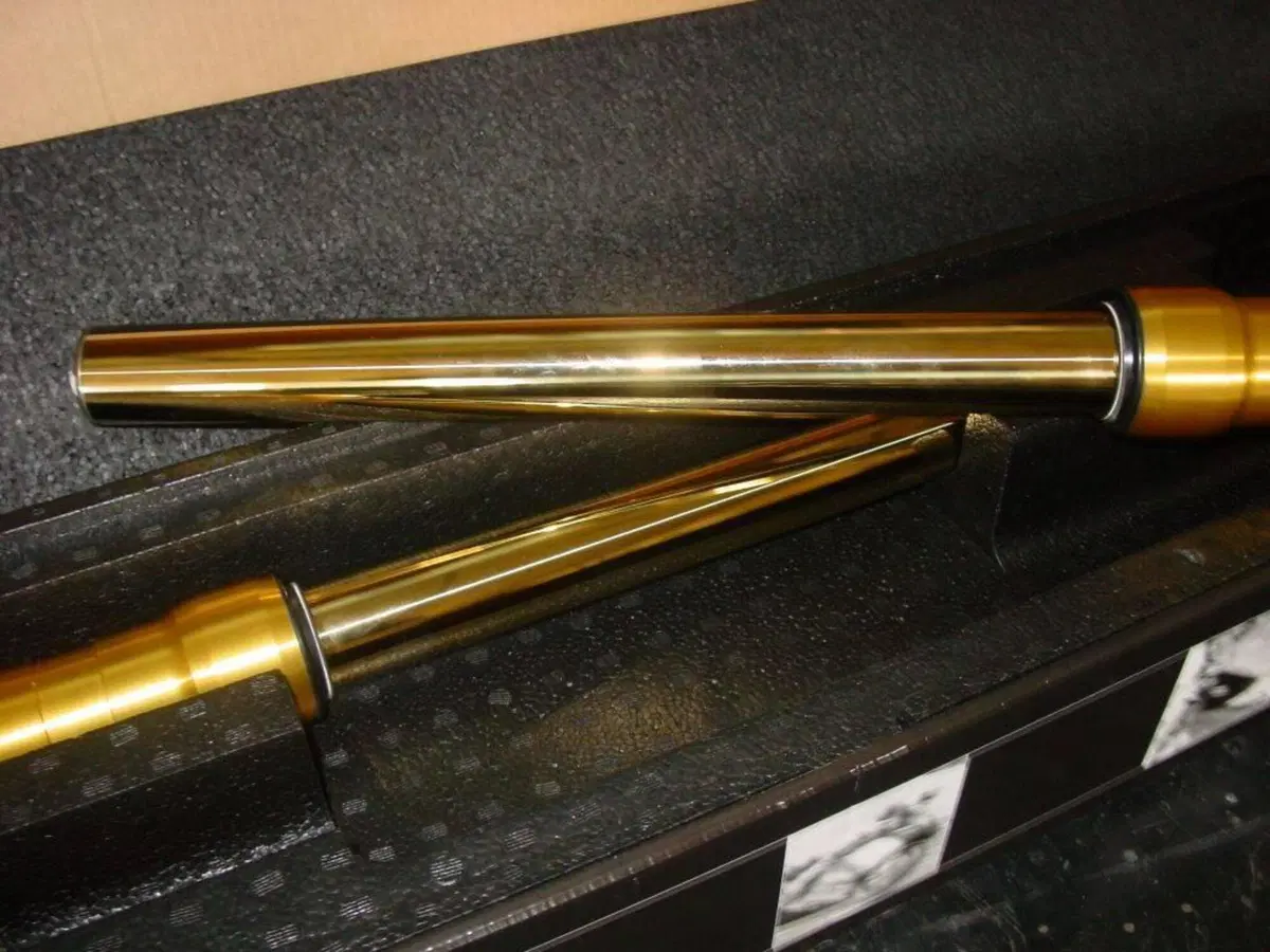 Forcella Ohlins FG620 tradizionale convenzionale d Öhlins (8)