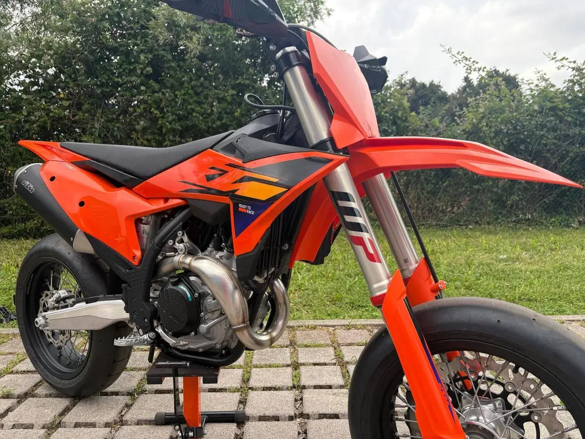 KTM 450 SMR (2026) (8)