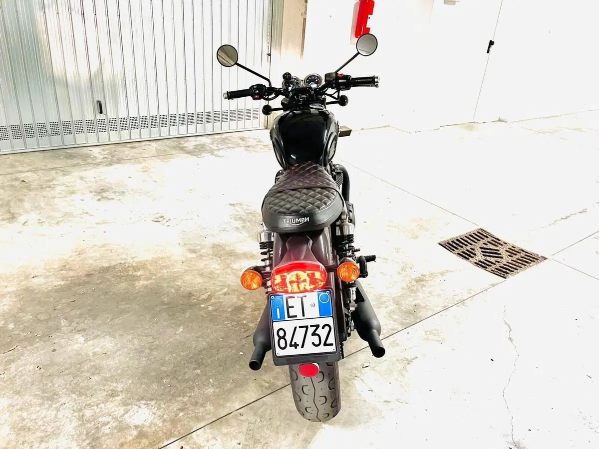 Triumph Bonneville T100 Black (2017 - 20) (5)