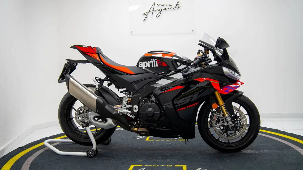 Aprilia RSV4 1100 (2025 - 26) (3)