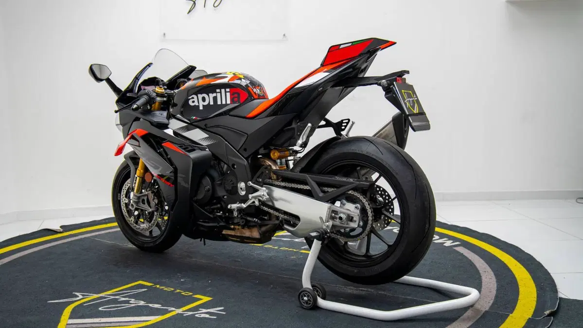 Aprilia RSV4 1100 (2025 - 26) (6)