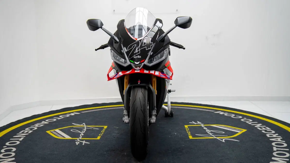Aprilia RSV4 1100 (2025 - 26) (9)