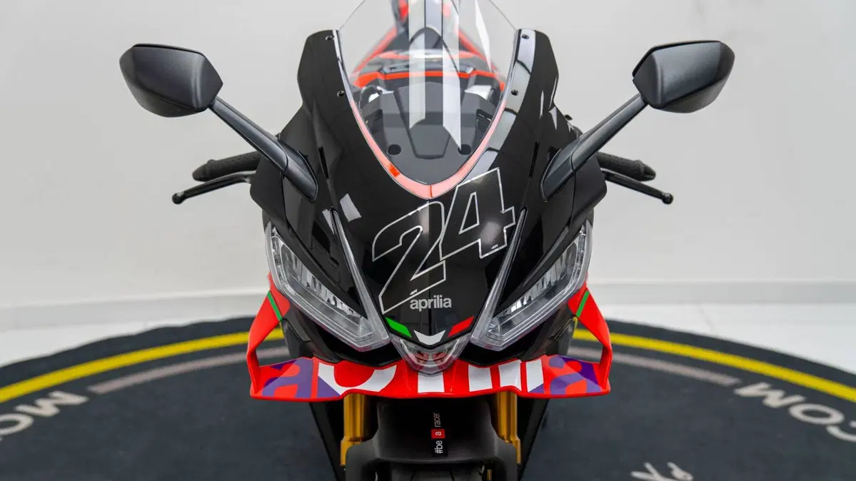 Aprilia RSV4 1100 (2025 - 26) (10)