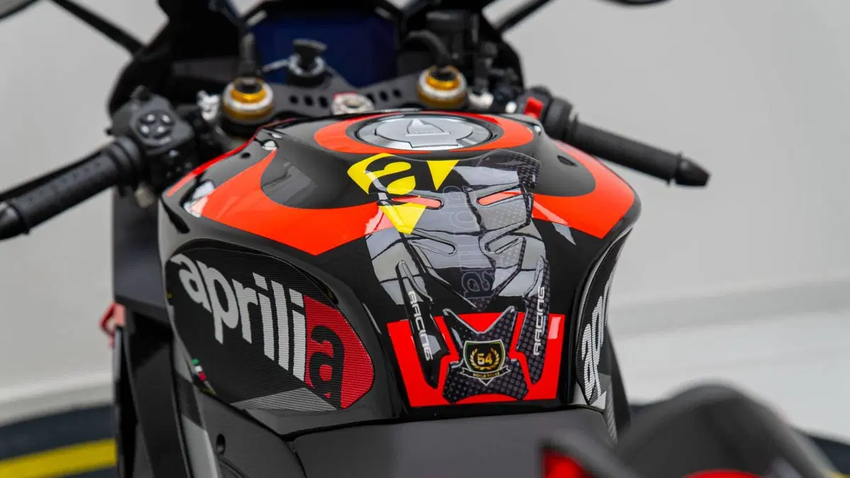 Aprilia RSV4 1100 (2025 - 26) (15)
