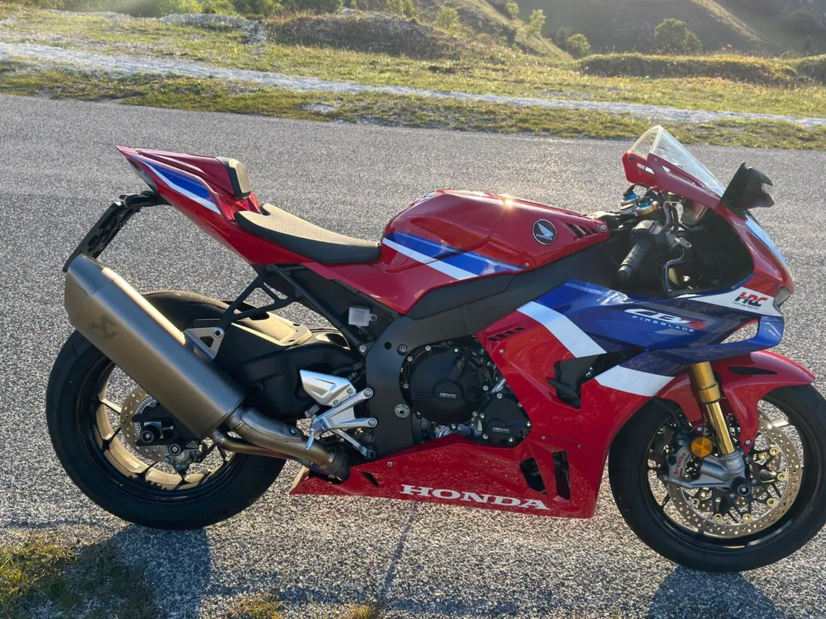 Honda CBR 1000 RR-R Fireblade SP (2024 - 26)