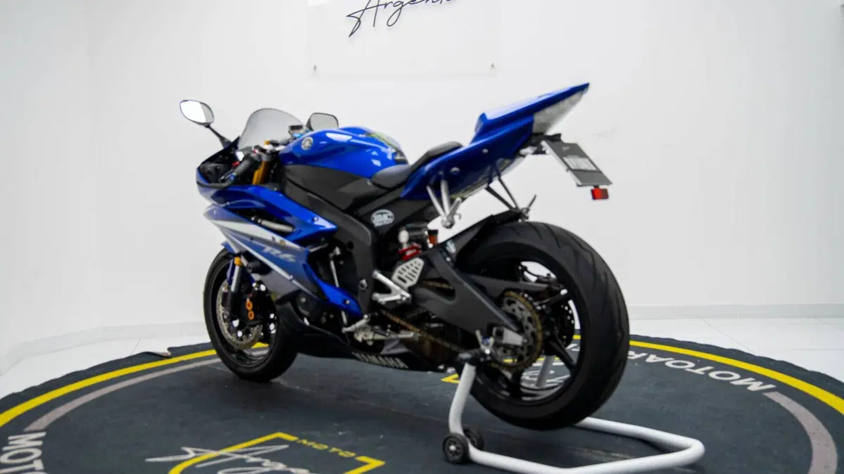 Yamaha YZF R6 (2006 - 07) (6)