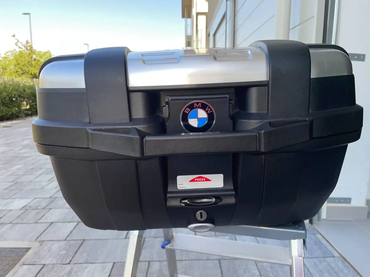 Bauletto GIVI Trekker 52 lt (4)