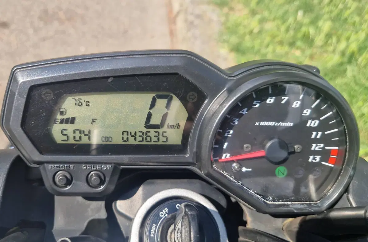 Yamaha FZ1 (2006 - 16) (10)