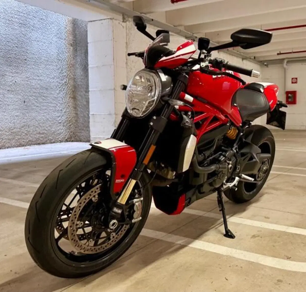 Ducati Monster 1200 R (2016 - 19) (2)