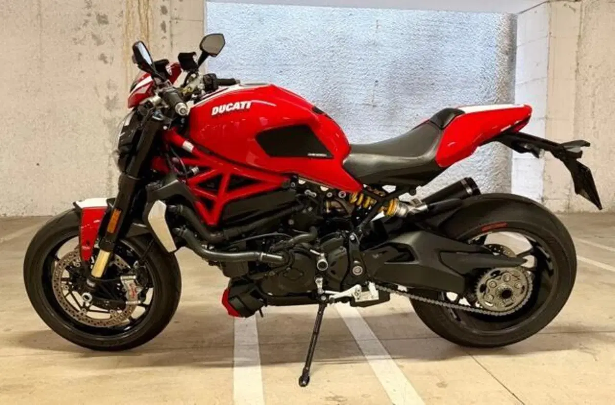 Ducati Monster 1200 R (2016 - 19) (10)
