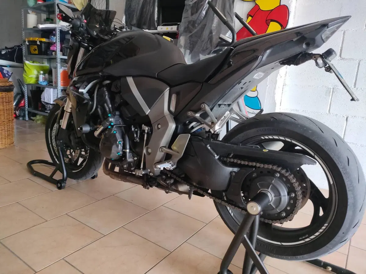 Honda CB 1000 R (2008 - 10) (6)