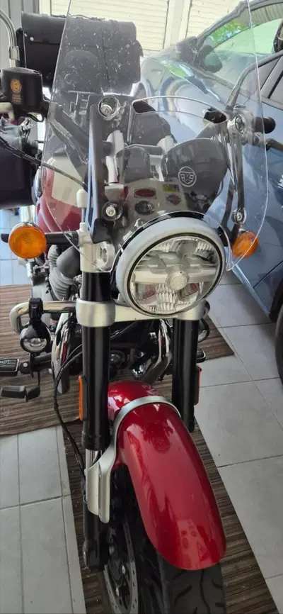 Royal Enfield Super Meteor 650 (2023 - 26) usata