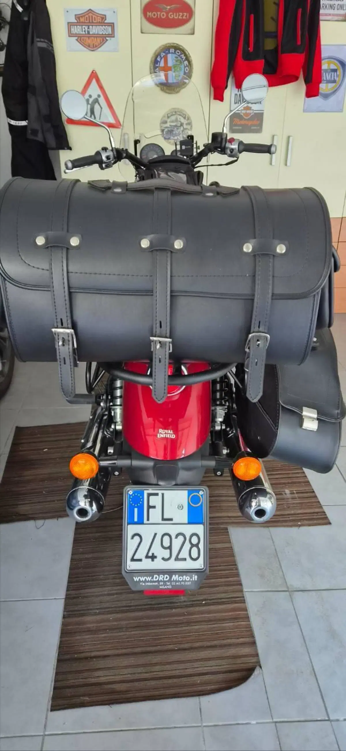 Royal Enfield Super Meteor 650 (2023 - 26) (2)
