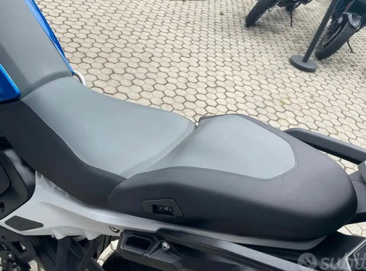 Bmw R 1300 GS Trophy (2023 - 26) (8)