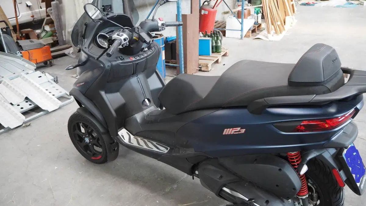 Piaggio Mp3 500 ABS Hpe Sport Advanced (2021 - 23) (5)