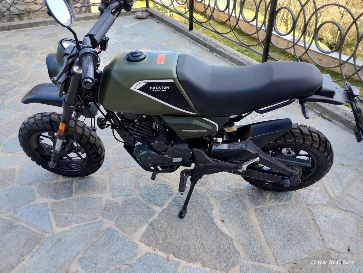 Brixton Motorcycles Crossfire 125 XS (2021 - 26) (2)
