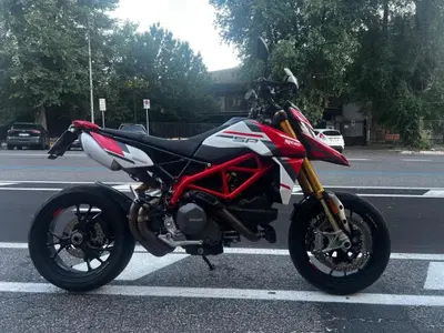 Ducati Hypermotard 950 SP (2022 - 25) usata