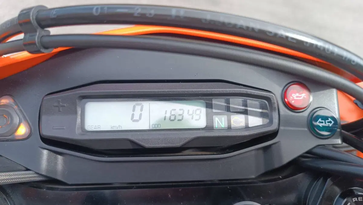 KTM 690 SMC R (2023 - 25) (3)