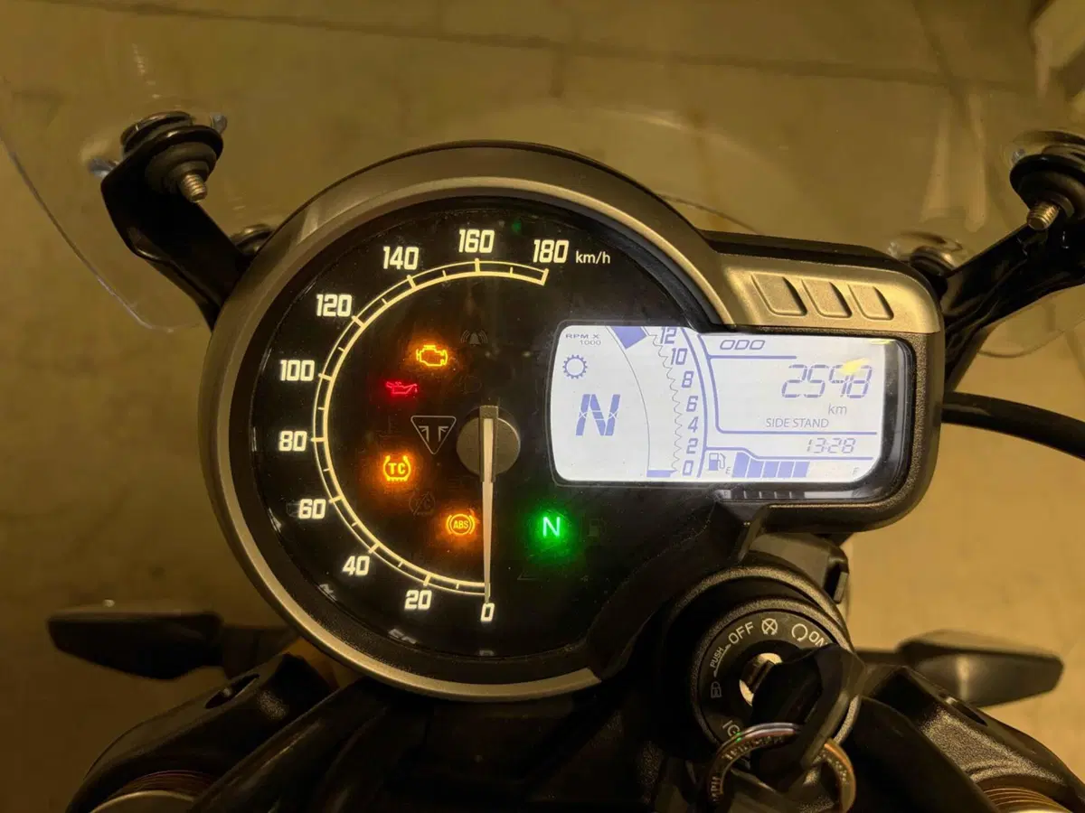 Triumph Scrambler 400 X (2024 - 26) (5)